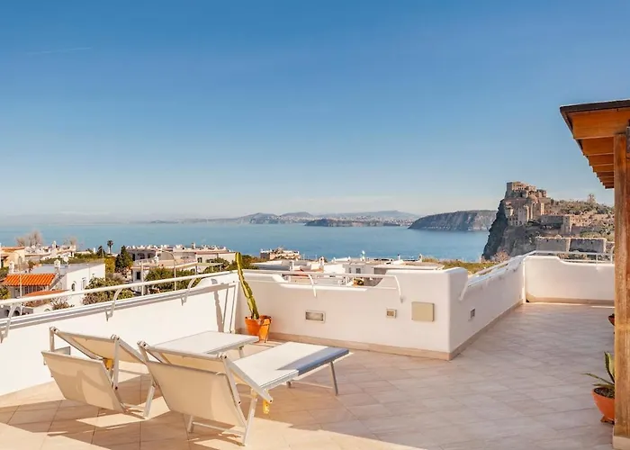 Mansarda Con Terrazza Davanti Castello Aragonese 아파트 이스키아