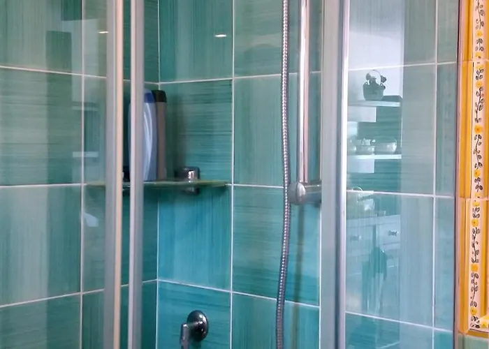 아파트 Mansarda Con Terrazza Davanti Castello Aragonese *