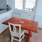 Apartment Mansarda Con Terrazza Davanti Castello Aragonese