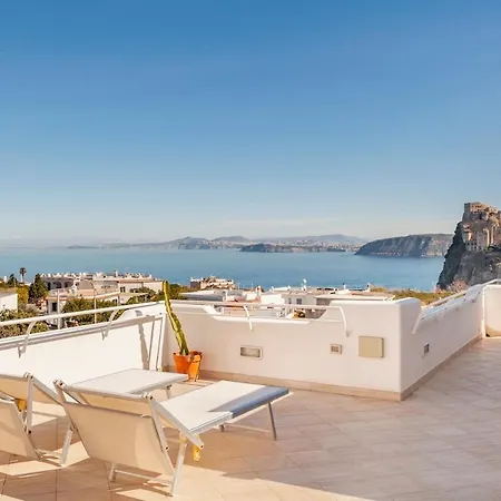 Mansarda Con Terrazza Davanti Castello Aragonese Διαμέρισμα Ίσκια