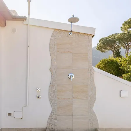 Mansarda Con Terrazza Davanti Castello Aragonese