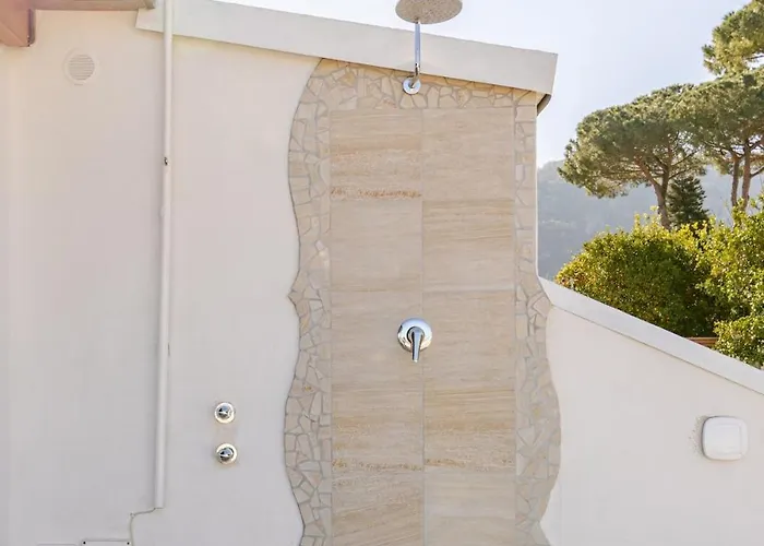 Mansarda Con Terrazza Davanti Castello Aragonese