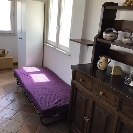 Mansarda Con Terrazza Davanti Castello Aragonese Apartment