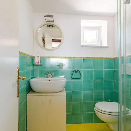 Mansarda Con Terrazza Davanti Castello Aragonese