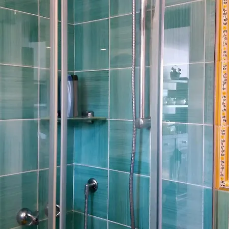 Apartment Mansarda Con Terrazza Davanti Castello Aragonese *